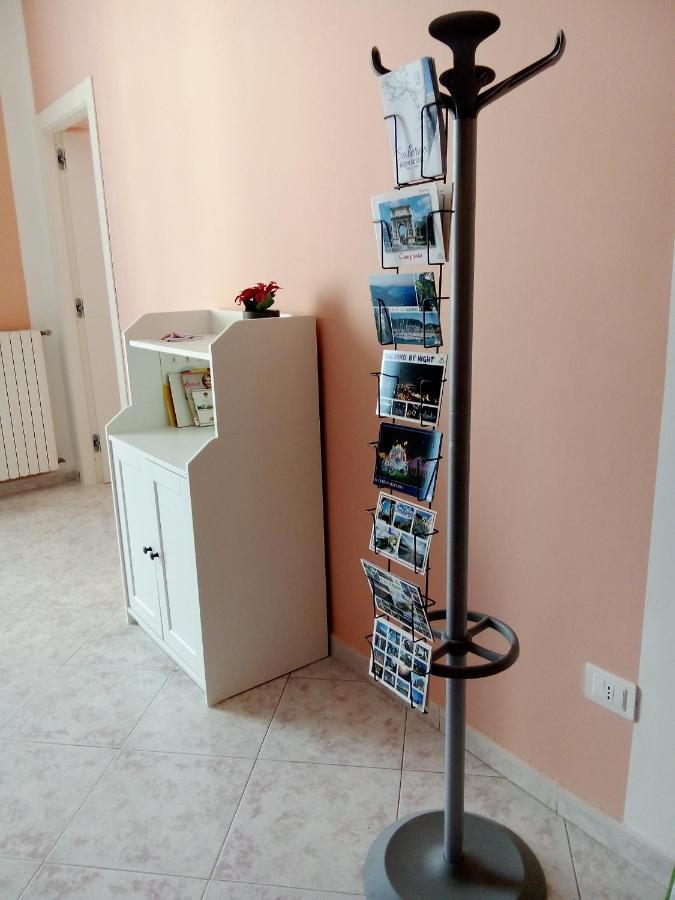 Al Crocifisso...Da Nonna Pia Apartment Salerno Luaran gambar