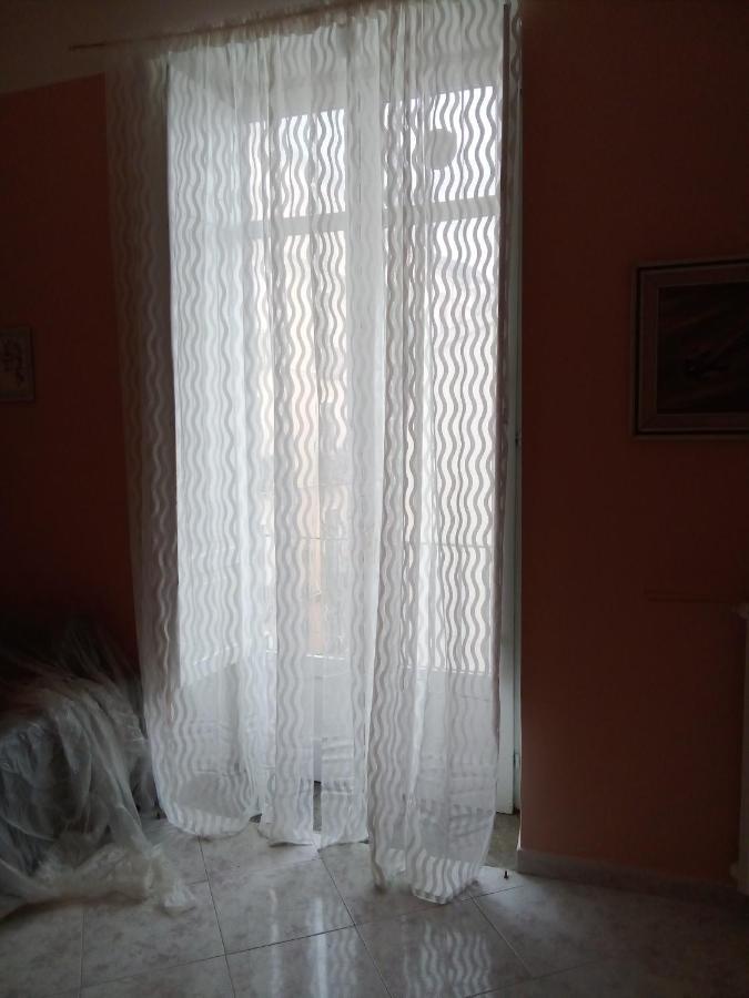 Al Crocifisso...Da Nonna Pia Apartment Salerno Luaran gambar