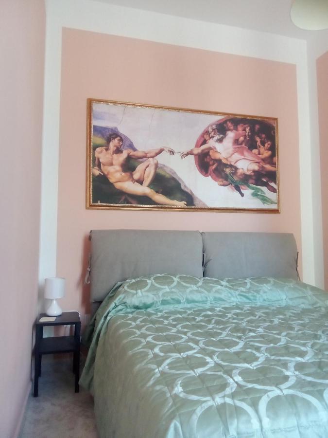 Al Crocifisso...Da Nonna Pia Apartment Salerno Luaran gambar