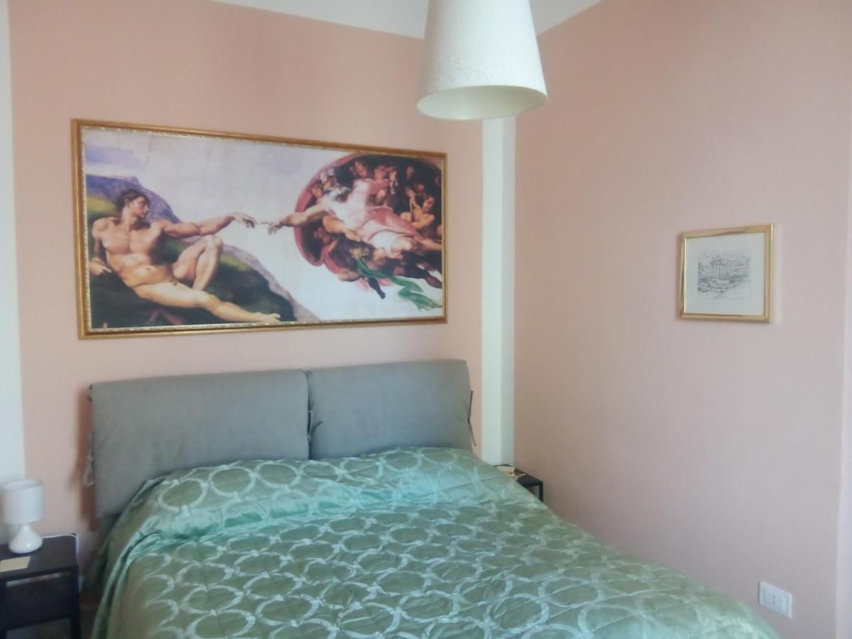 Al Crocifisso...Da Nonna Pia Apartment Salerno Luaran gambar